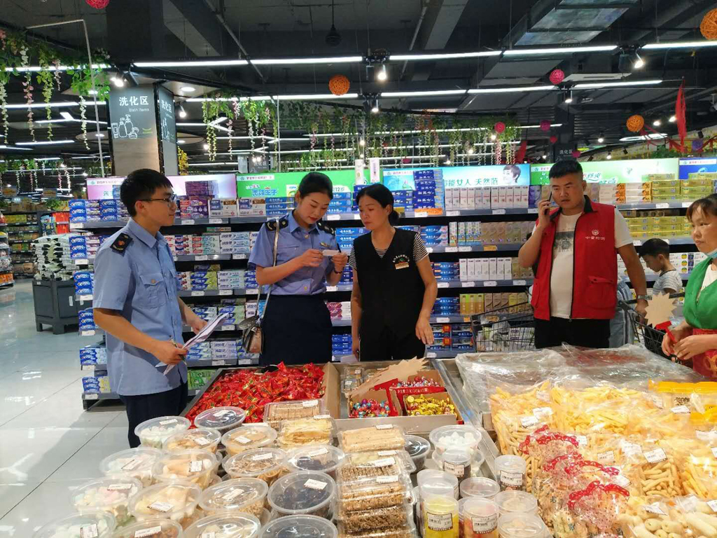 安康市漢陰縣市場監(jiān)管局開展端午節(jié)前食品安全專項(xiàng)監(jiān)督抽檢